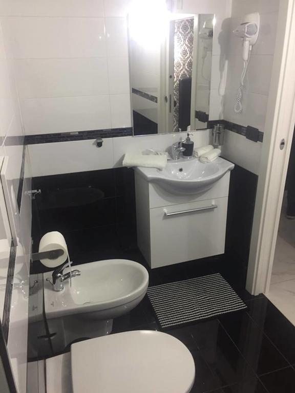 Casa Vacanze Sannazzaro 70 Naples Luaran gambar